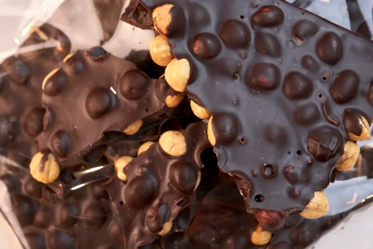 chocolate con avellanas