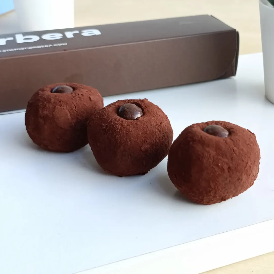 panellets de café hechos a mano en Corbera