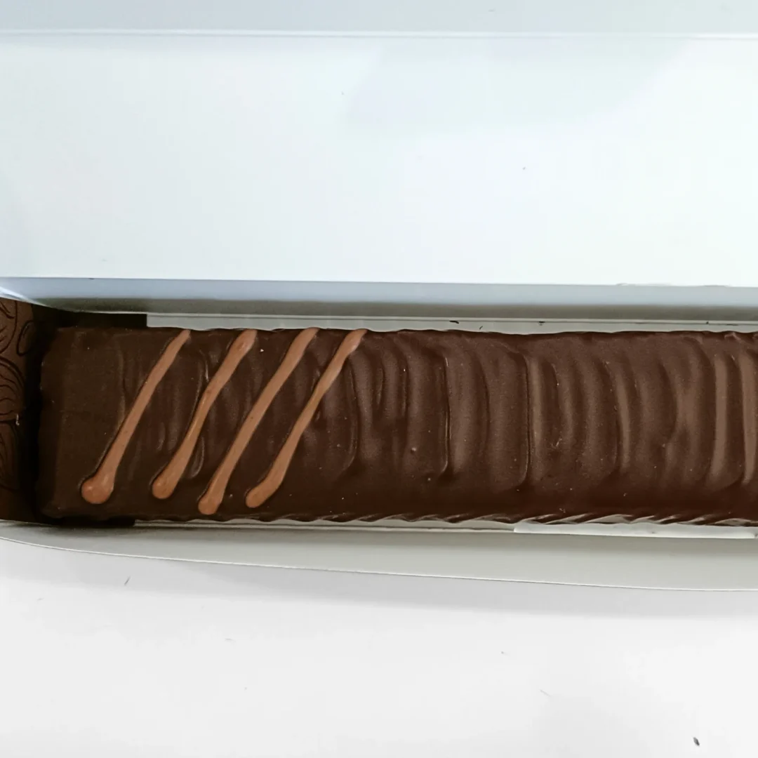 Alternative view of Turrón de Chocolate con Ratafía